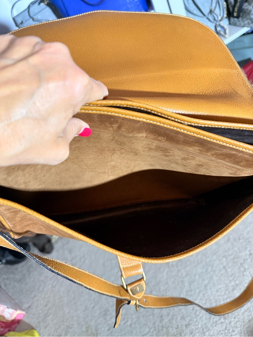 Fendi Two-Tone Tan & Brown Leather & Suede Messenger Crossbody Bag - Picture 13 of 14